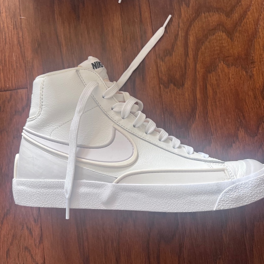 Nike Blazer Mid ‘77 women’s size 8.5 men’s size 7